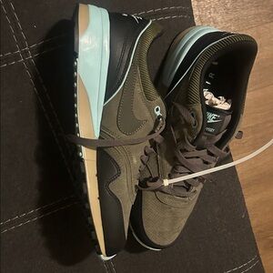 Nike Women’s Olive Green, Black & Light Blue Low-Top Sneakers